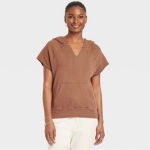 Universal Thread Women’s Brown Short Sleeve Hoodie